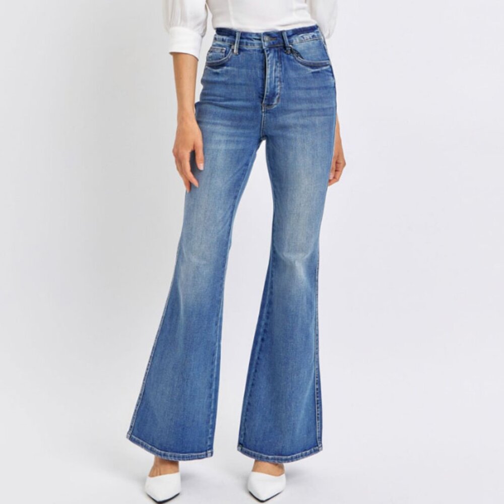 Judy Blue Contrast wash Flare Jeans